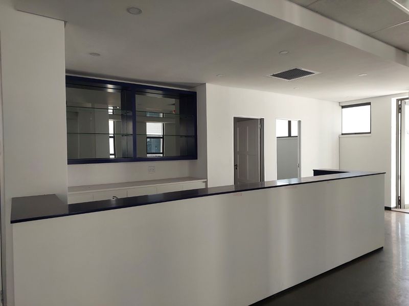 Modern A-Grade Second-Floor Office Suite – Bryanston - Photo 6