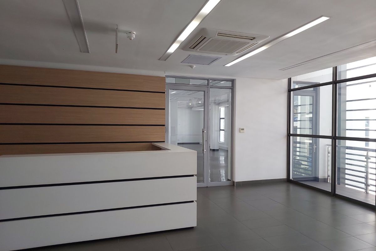 Modern A-Grade Second-Floor Office Suite – Bryanston - Photo 4