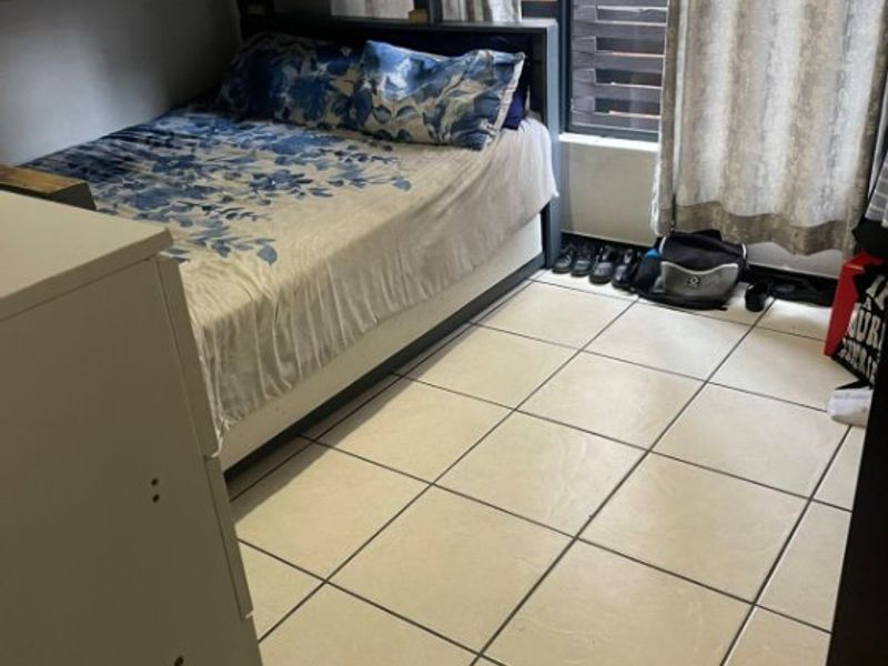 Modern 3-Bedroom Townhouse for Sale – Secure, Pet-Friendly Complex! - Photo 3