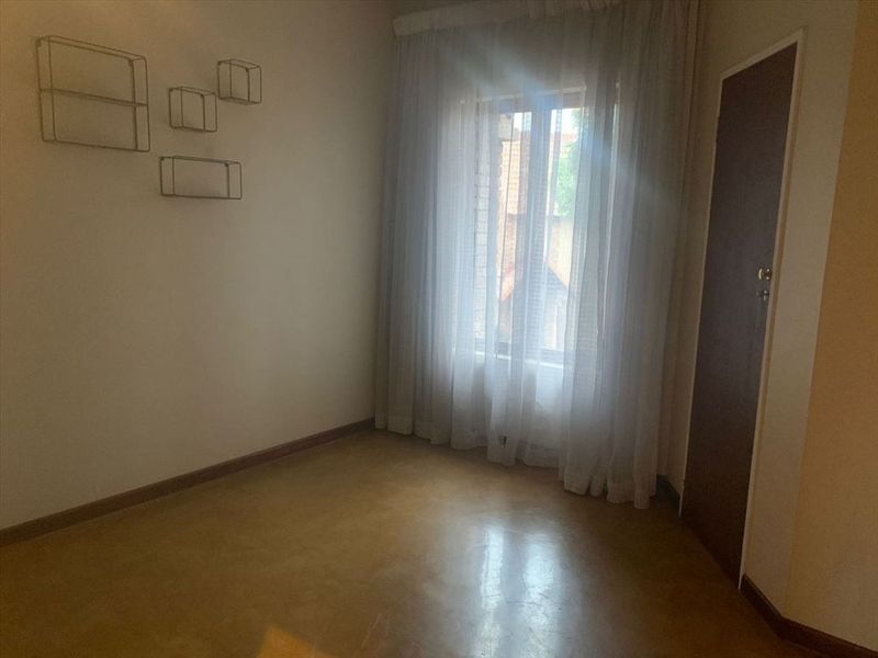 Charming Two-Bedroom Home with Modern Comforts - Photo 3