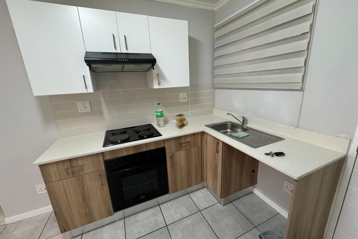 Modern 2-Bedroom Apartment for Sale - Photo 2