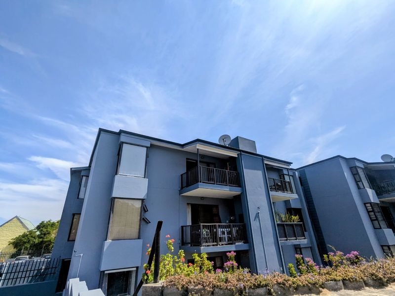 Move In Ready Apartment in Central Knysna - Photo 1