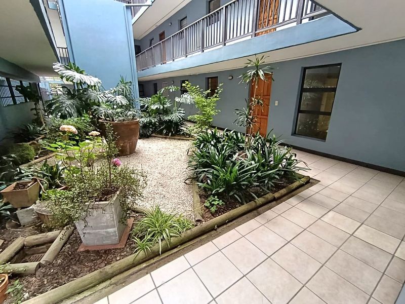 Move In Ready Apartment in Central Knysna - Photo 3