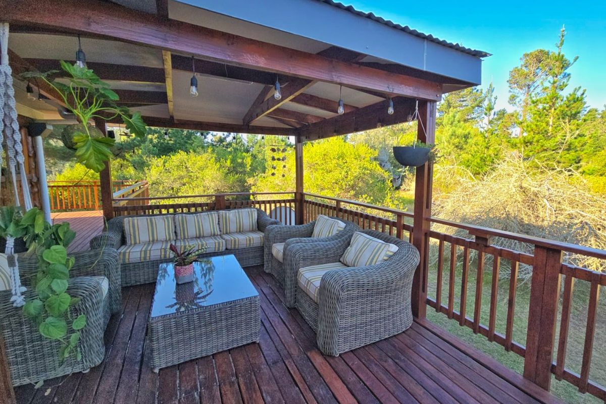 Lake, sea and mountain views from this 10-Hectare Smallholding for Sale on the Outskirts of Sedgefield No Transfer Duty – VAT Included. - Photo 3