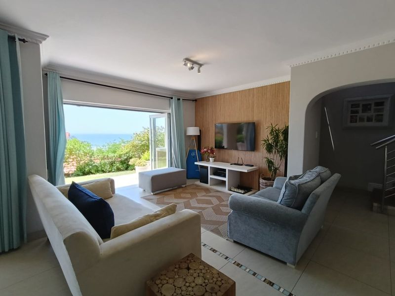 To let in Umhlanga, fully furnished 3 bedroom townhouse in a secure ad central complex with sea views. - Photo 8