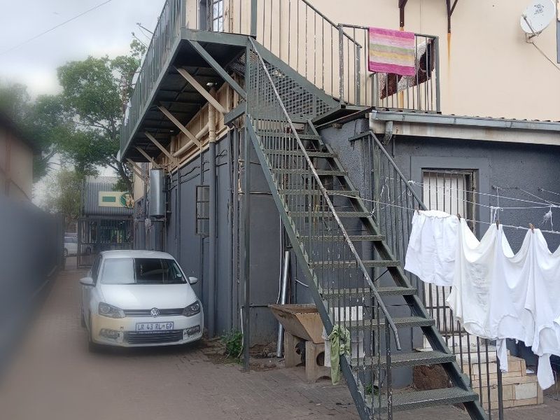 Rental commercial property for sale (Investment opportunity)  - Photo 5