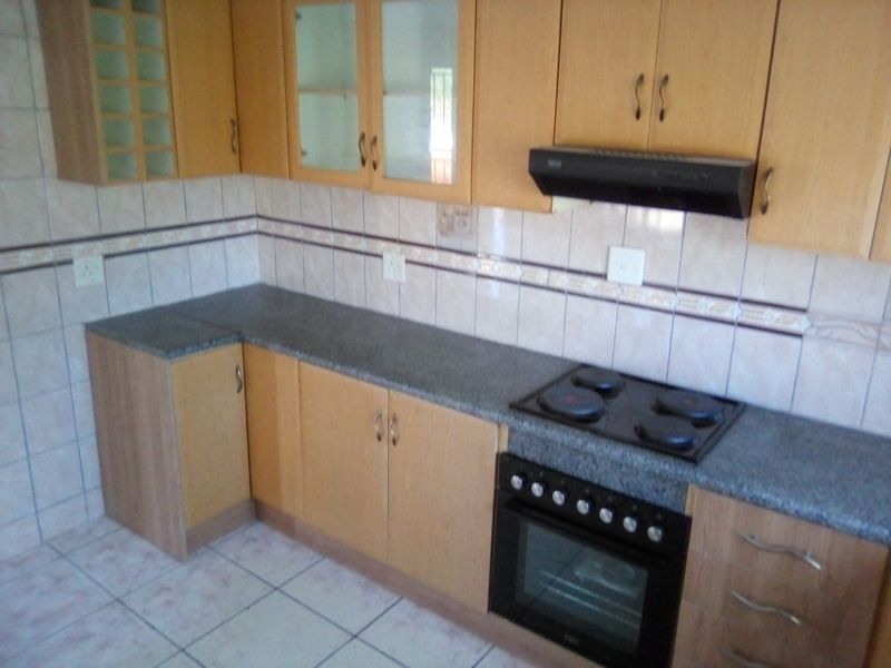 3 bedroom house for sale in Westview  - Photo 2