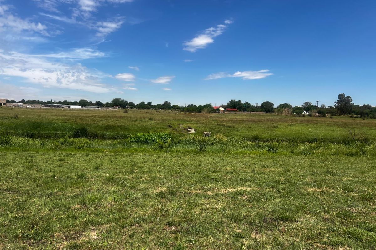 Prime Agricultural Plot with River Access  - Photo 4