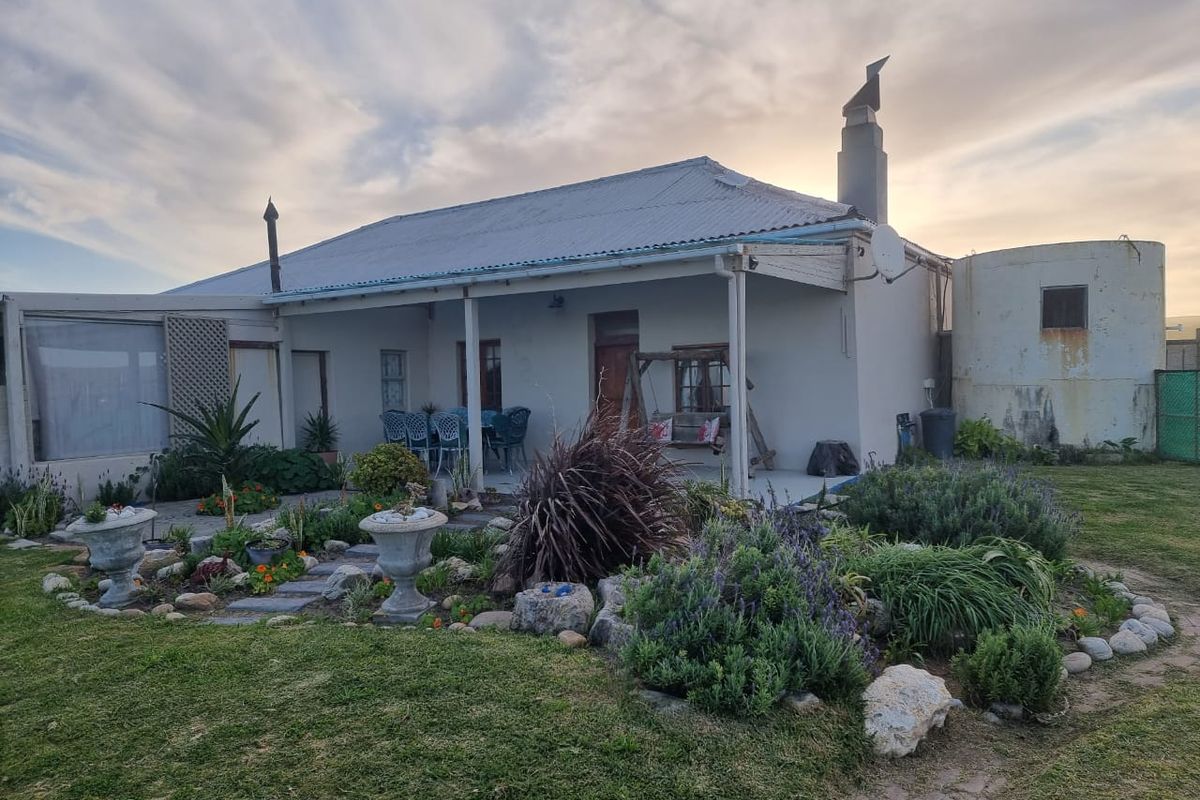 A Diamond in the rough - Photo 3