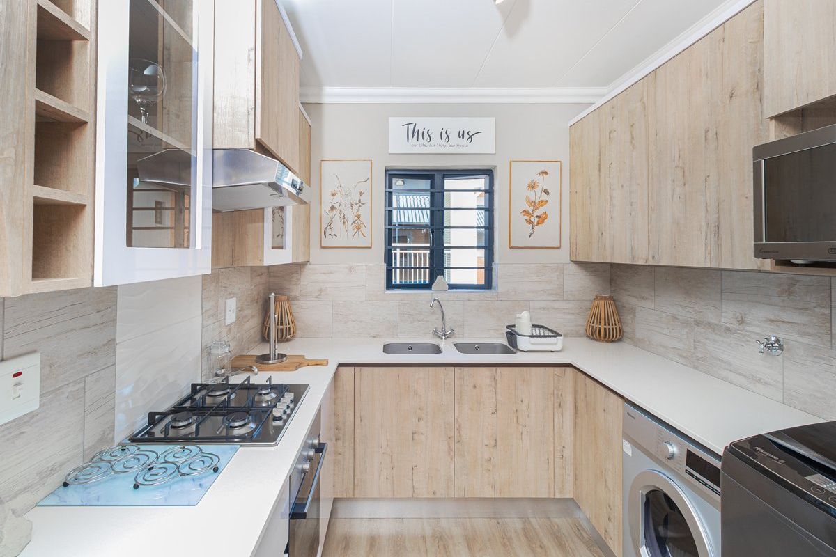 First Floor Unit for SALE, No TRANSFER Duty  - Photo 4