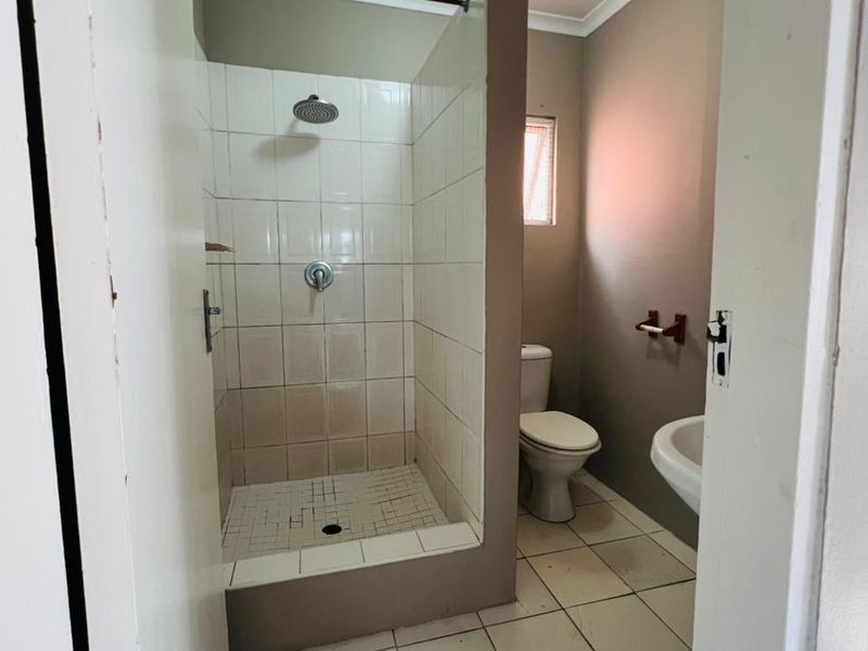 1 Bedroom, 1 Bathroom Cottage To Let In Glenwood, Durban - Photo 8