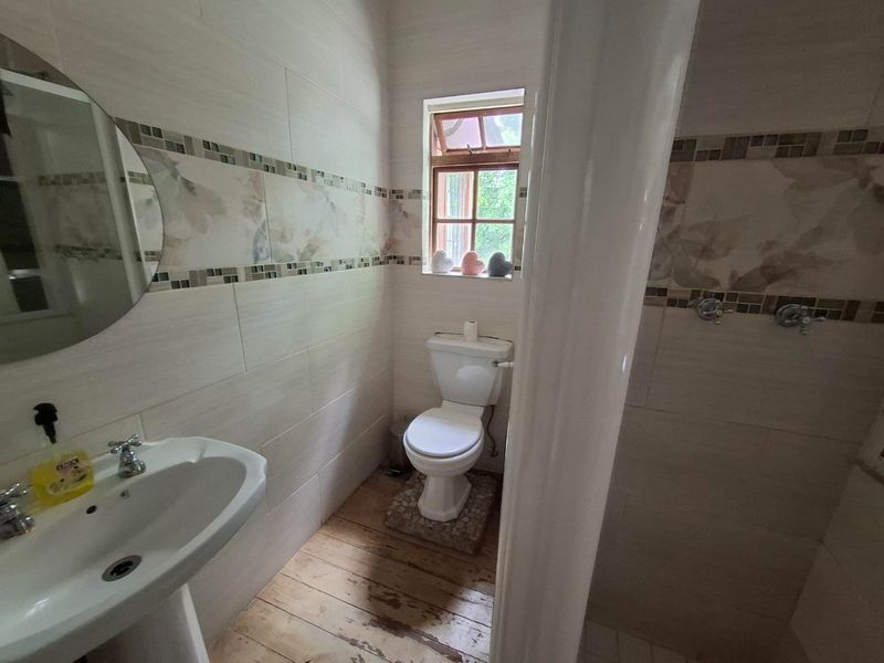 Popular Guesthouse Brooklyn at UP main Gate - Photo 6