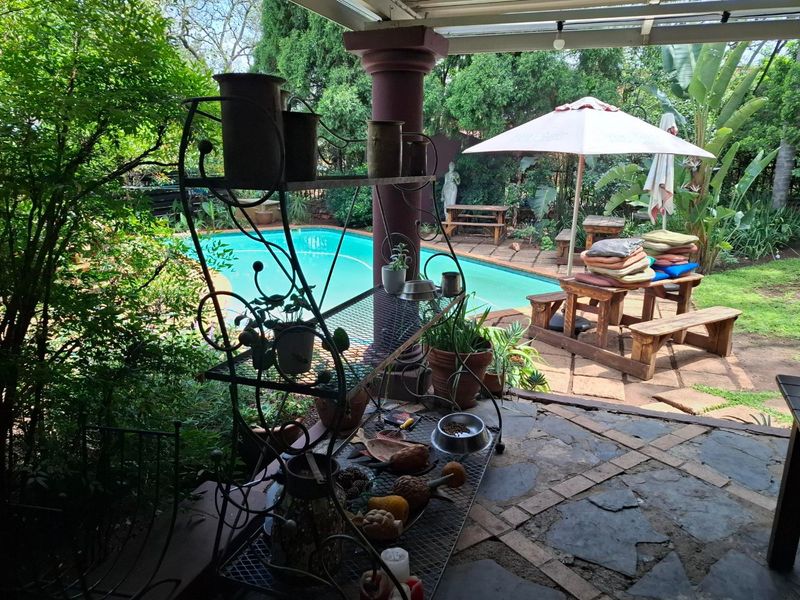 Brooklyn Pretoria  Haven with Pool and Suites - Photo 1