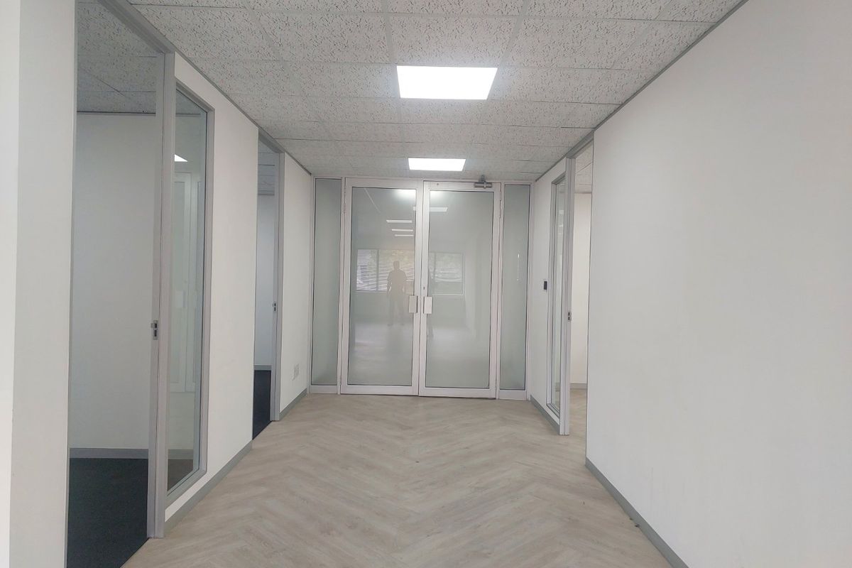 Move-In Ready A-Grade Office Suite – Sunninghill - Photo 2