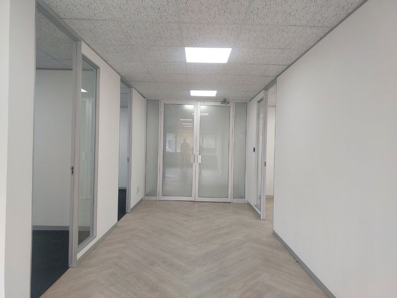 Move-In Ready A-Grade Office Suite – Sunninghill - Photo 2