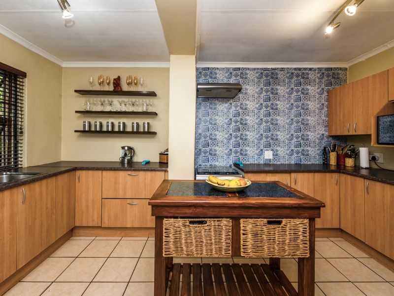 Exceptional Investment Property with Dual Rental Income and Modern Comforts - Photo 8