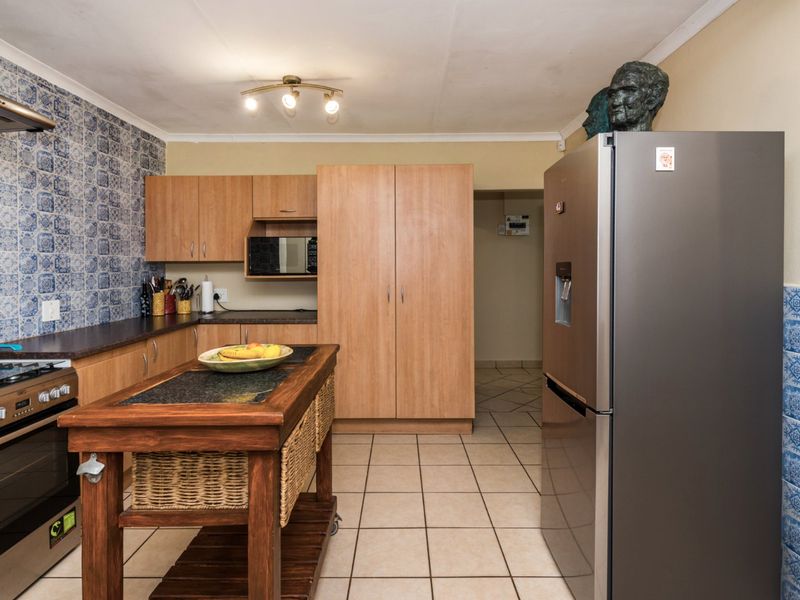 Exceptional Investment Property with Dual Rental Income and Modern Comforts - Photo 7