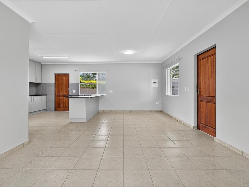 ON SHOW SUNDAY 23 NOVEMBER - 2 TILL 5PM -3 ANGUS PARK TOUCHES STREET WELTEVREDEN PARK - Photo 4