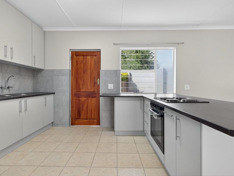 ON SHOW SUNDAY 23 NOVEMBER - 2 TILL 5PM -3 ANGUS PARK TOUCHES STREET WELTEVREDEN PARK - Photo 8