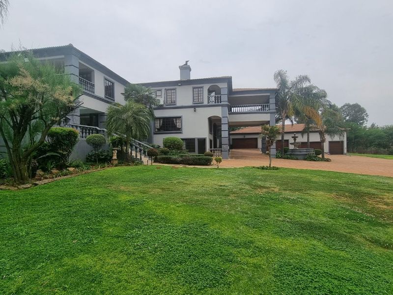 Luxurious Rietfontein Krugersdorp Home with Panoramic Grounds - Photo 5