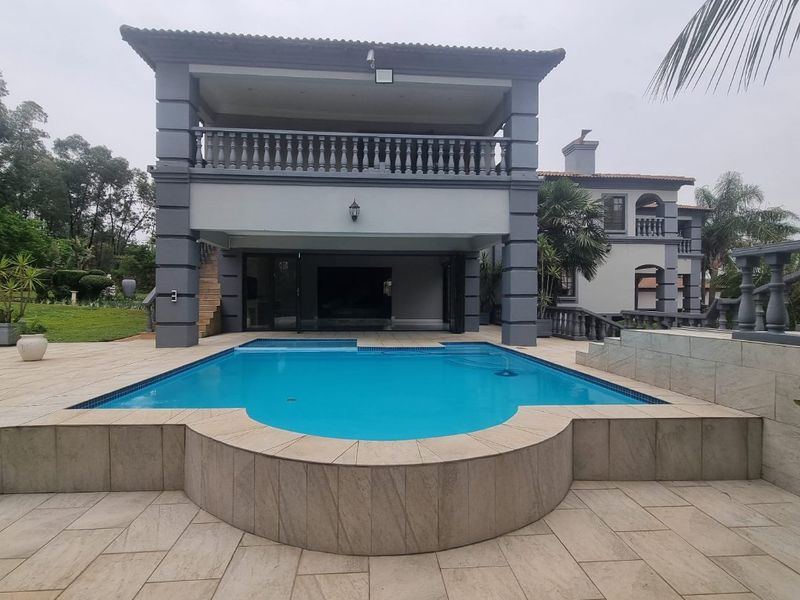 Luxurious Rietfontein Krugersdorp Home with Panoramic Grounds - Photo 4