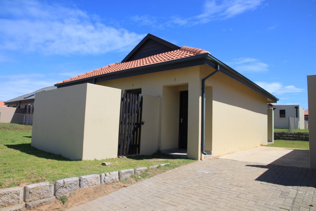Charming Kidds Beach Home with Fibre Access - Photo 2