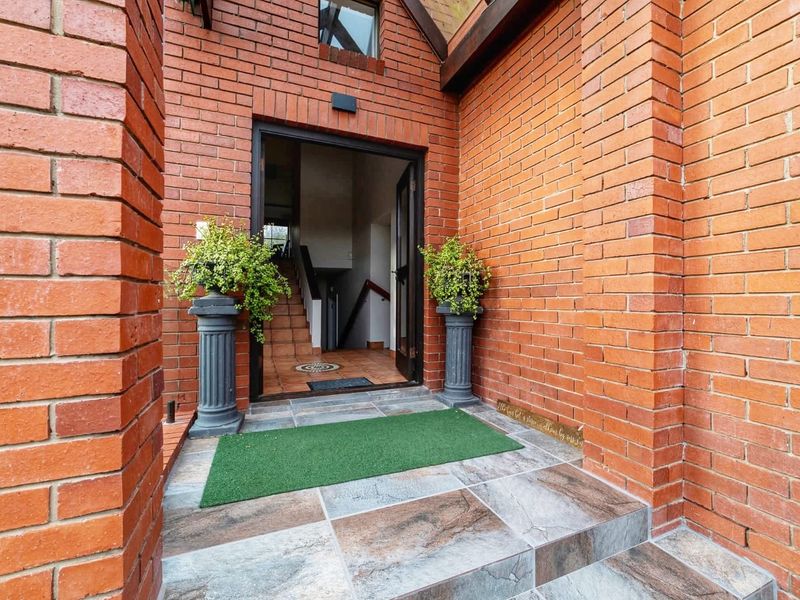 DESIGNER COASTAL HOME WITH SEA VIEW APARTMENT IN MONATE ECO RESORT – LUXURY DUAL LIVING AT ITS BEST - Photo 3