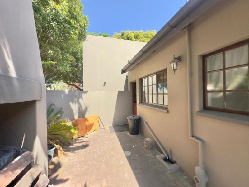 3 Bedroom Family House for Sale in Stilbaai Wes - Photo 7