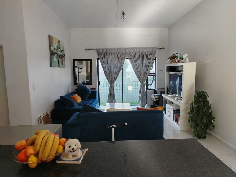 Parklands | 2 Bedroom Apartment | Nouveau Estate - Photo 4