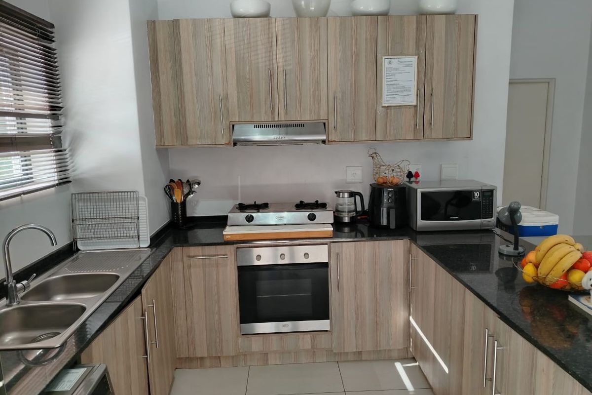 Parklands | 2 Bedroom Apartment | Nouveau Estate - Photo 2