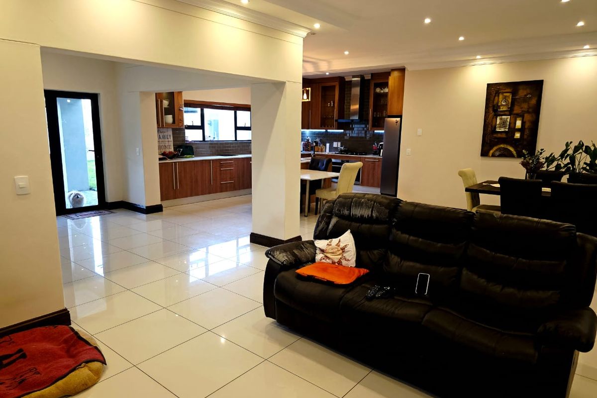 A Grand Family Escape in the Coveted Sagewood Estate - Photo 5
