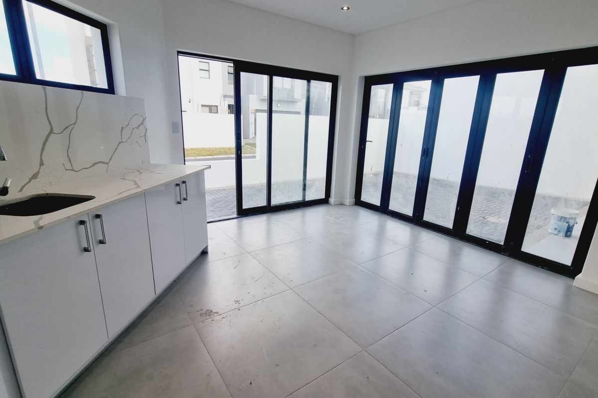 Your Dream Home Starts Here – Plot & Plan in Sought-After Sandown - Photo 3