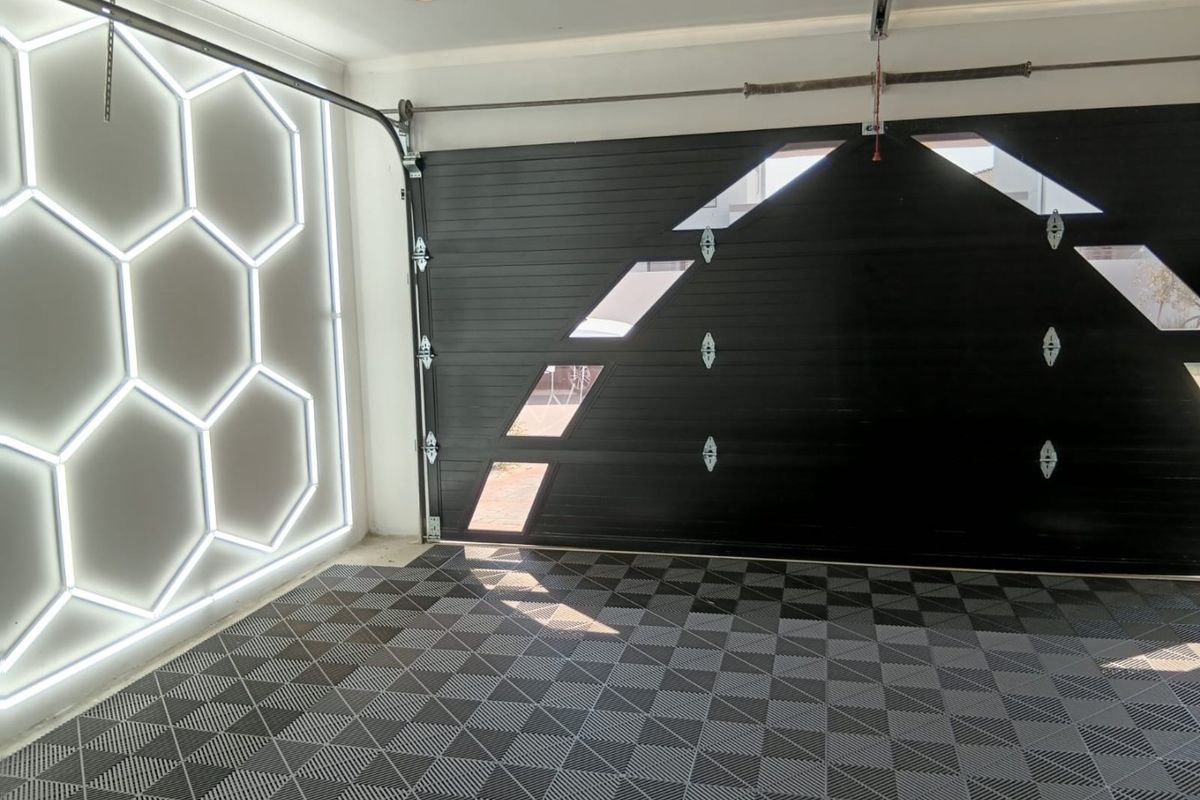 Step Into ‘Destiny’ — Where Comfort Meets Style - Photo 5