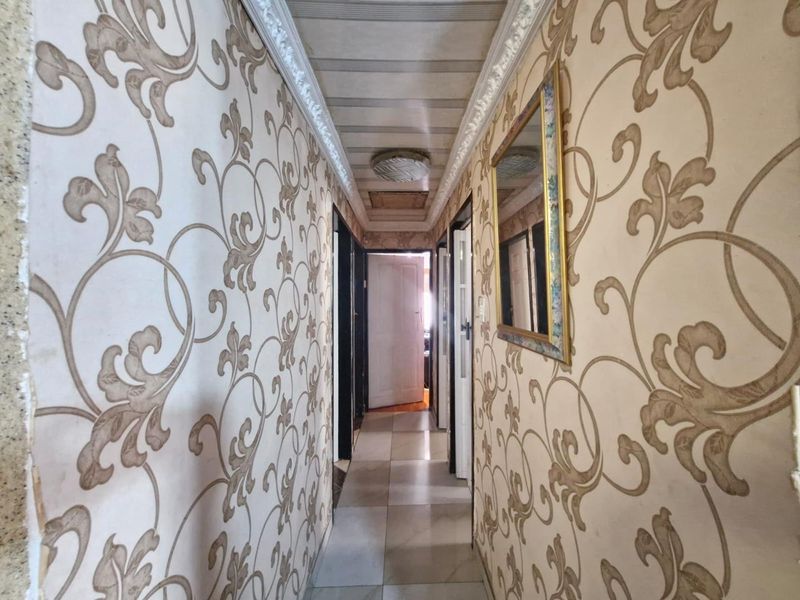 Stylishly Renovated 3-Bedroom Family Home with Modern Flair and Endless Potential! - Photo 6