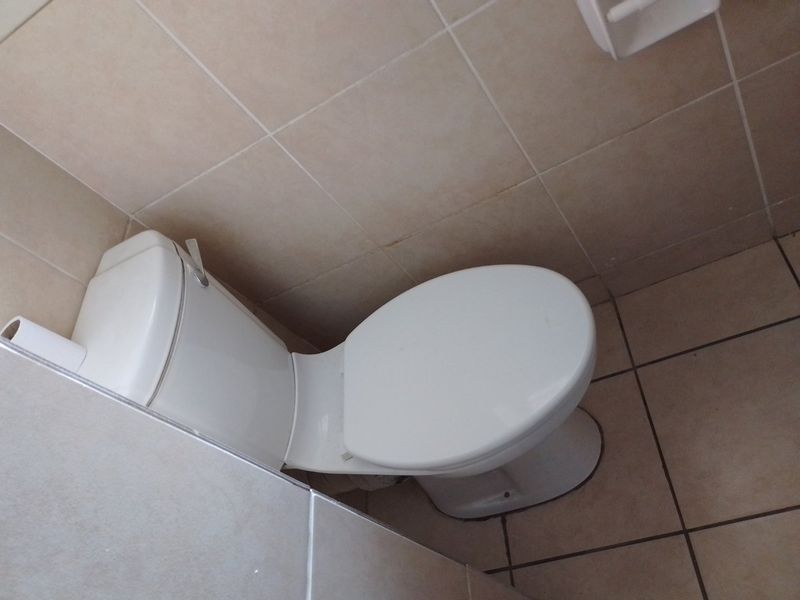 2 Bedroom and 1 Bathroom available for you to buy Call us now!! - Photo 6