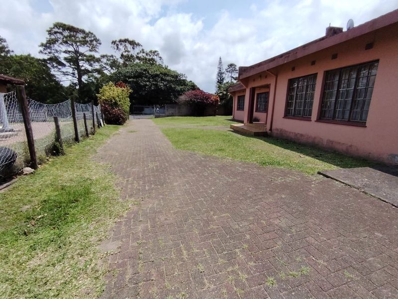 Unbelievable Value! Spacious 5-Bedroom Family Home in Prime Margate Location - Photo 3
