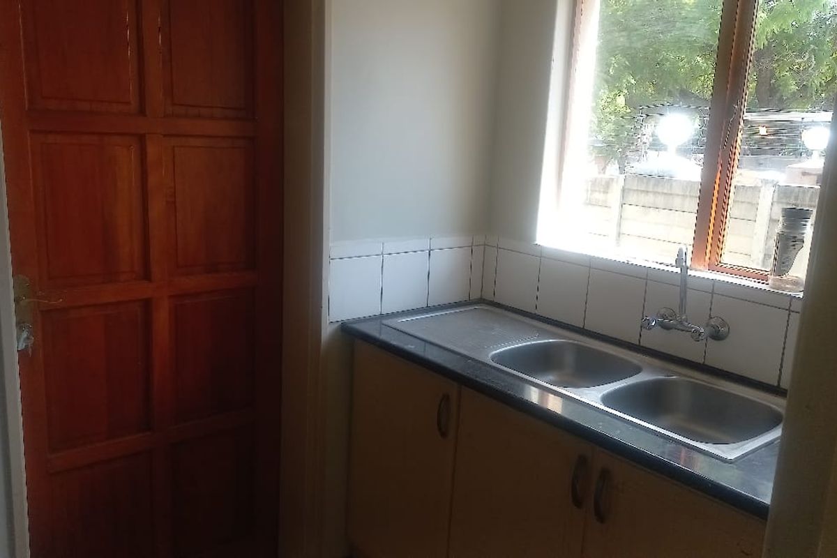 3 BEDROOM DUPLEX APARTMENT FOR RENTAL - Photo 4