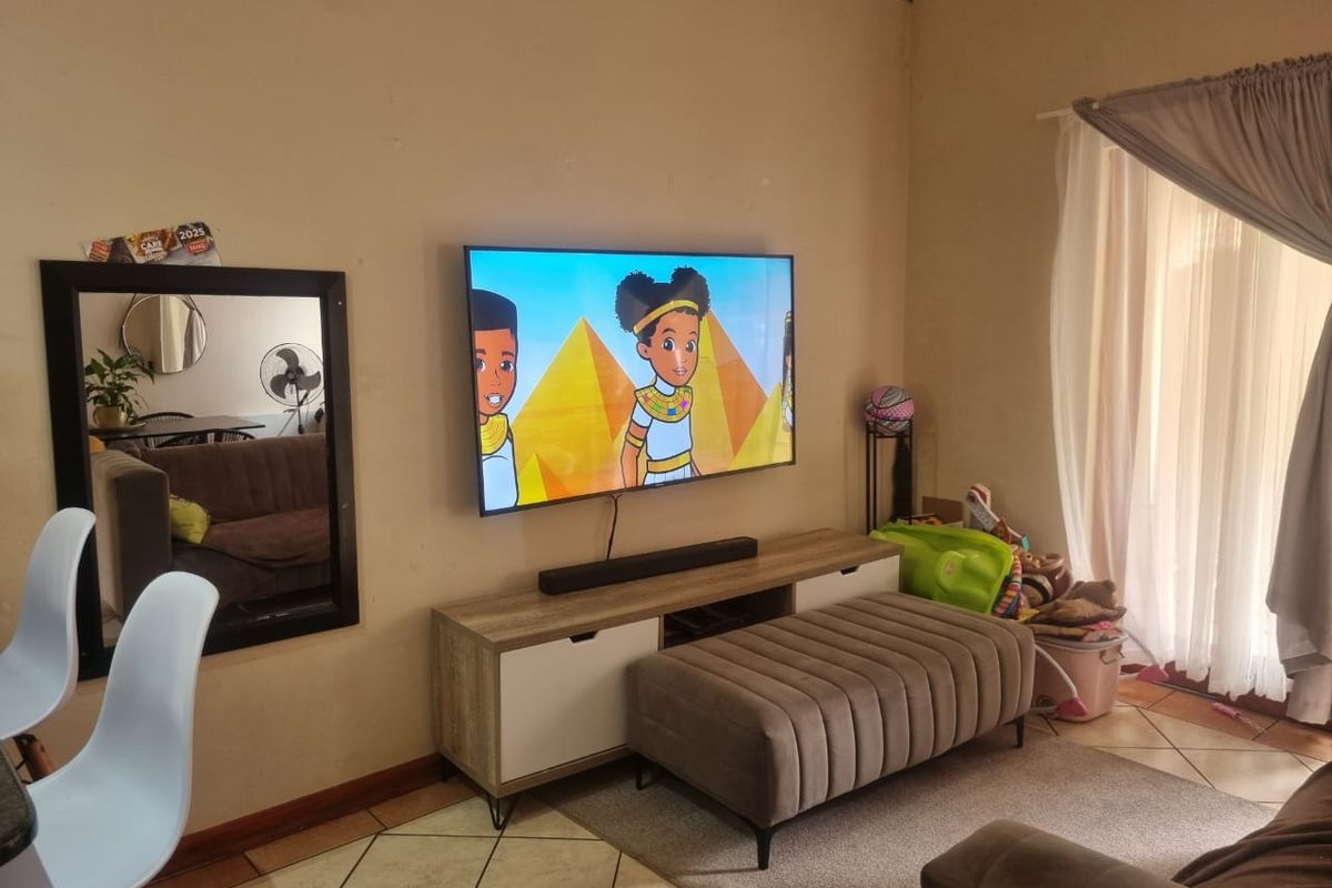 TWO BEDROOM APARTMENT IS SERCURITY ESTATE - Photo 4