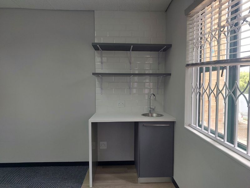 Move In Today! Freshly Fitted A-Grade Office Suite with Fixed Utilities - Photo 10