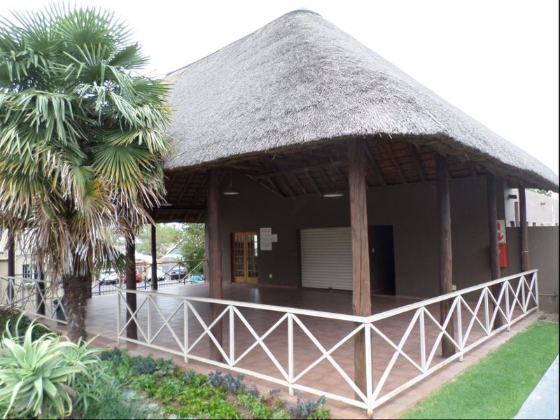 Modern 2-Bedroom Duplex with Garden in Secure Complex – For Sale! - Photo 4