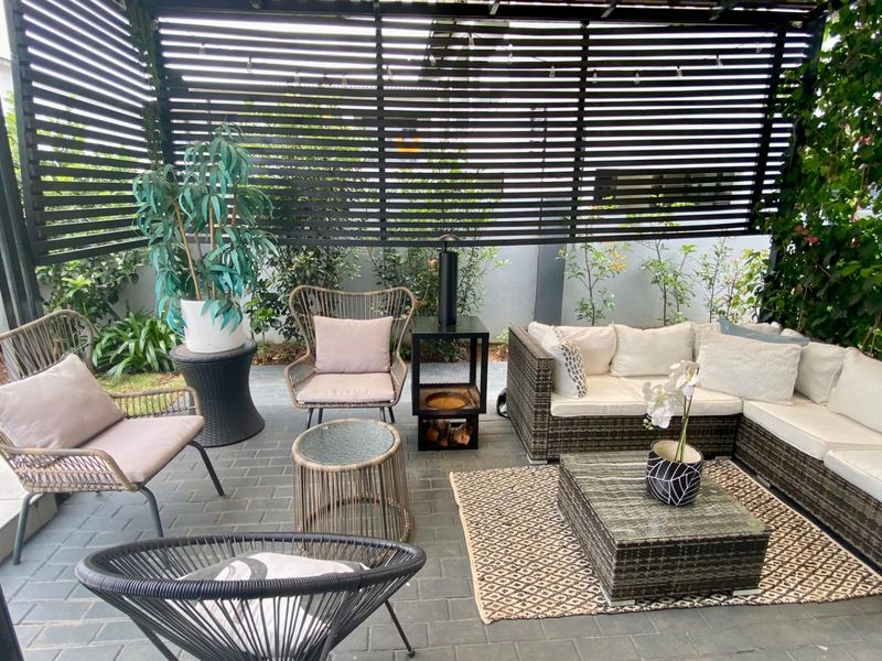 3 Bedroom House to buy in Roodeplaat - Photo 2