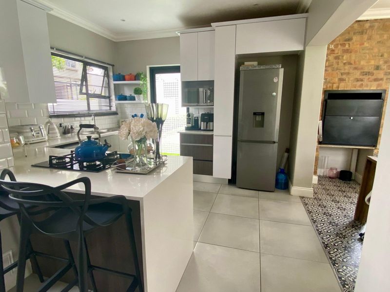 3 Bedroom House to buy in Roodeplaat - Photo 4