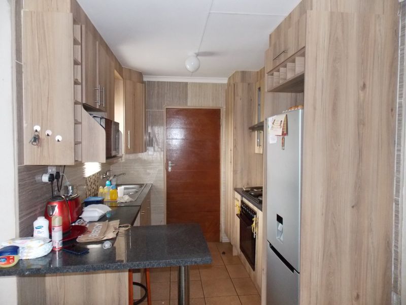 3 Bedroom For Sale in Sky City - Photo 2