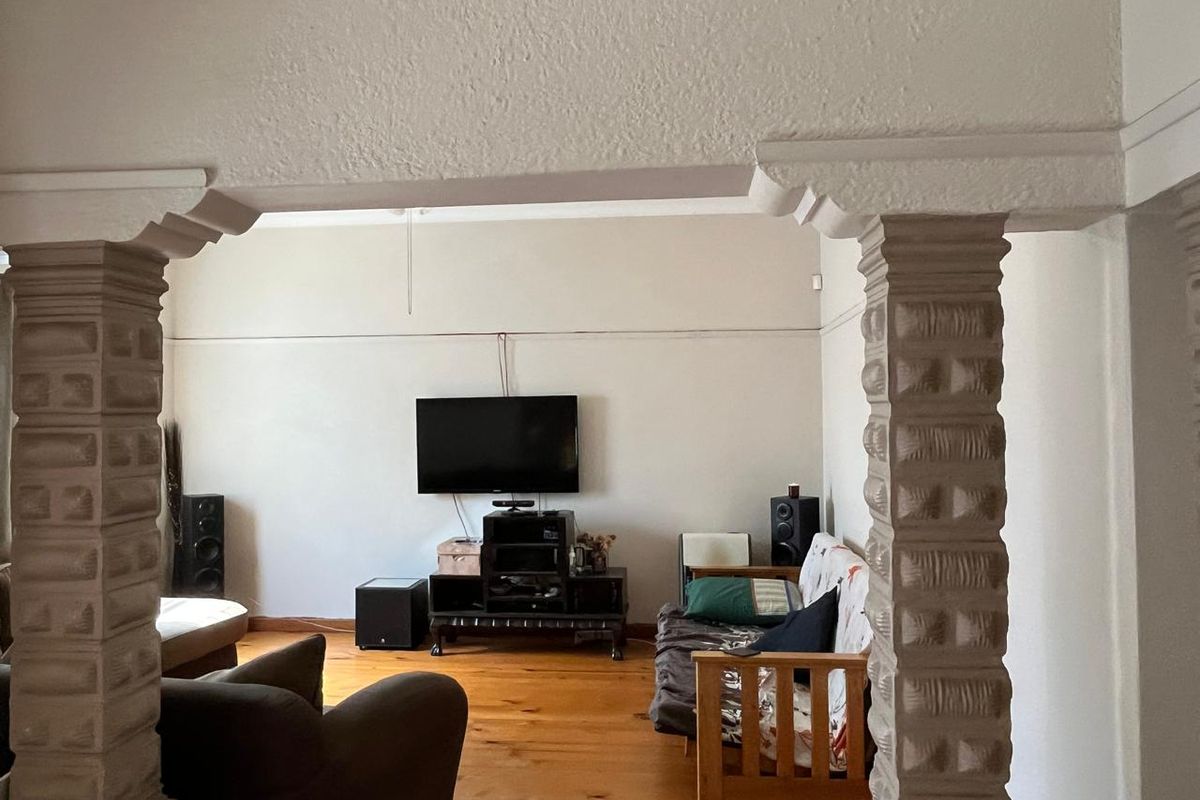 2 Bedroom House for Sale in Fairfield Estate , Parow R2,200,000 - Photo 4