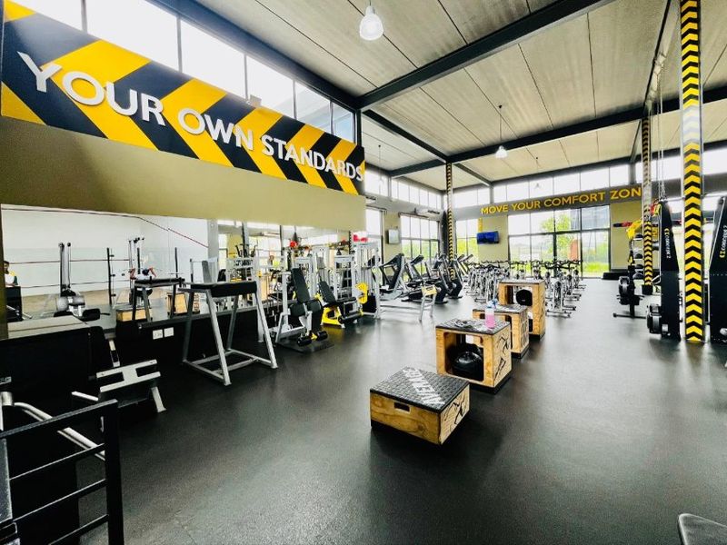 3 Bed Two Bath  First Floor - Photo 2