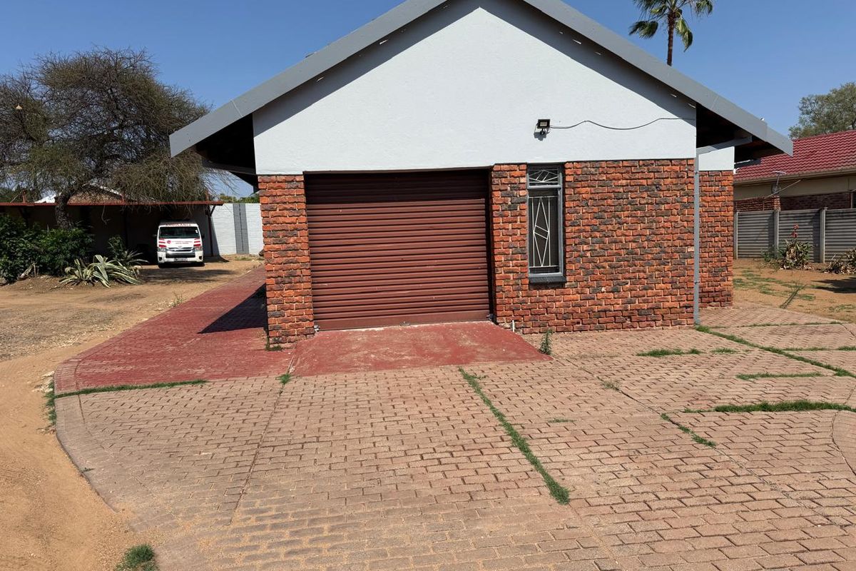 A RARE FIND | SOLE MANDATE - Photo 2