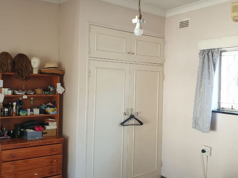 Spacious 4-Bedroom Home with Flatlet, Pool & Lush Garden Retreat - Photo 6