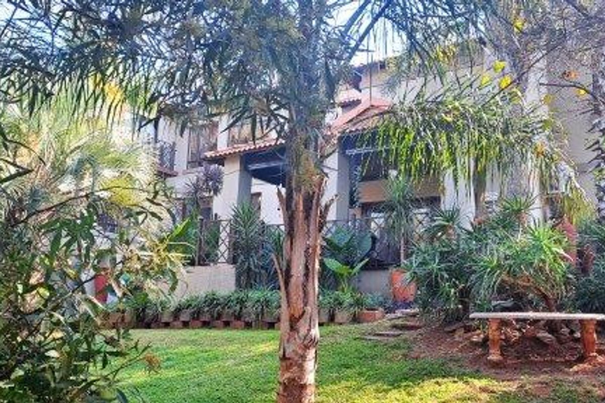 3 Bedroom Home in Birdwood - Photo 3