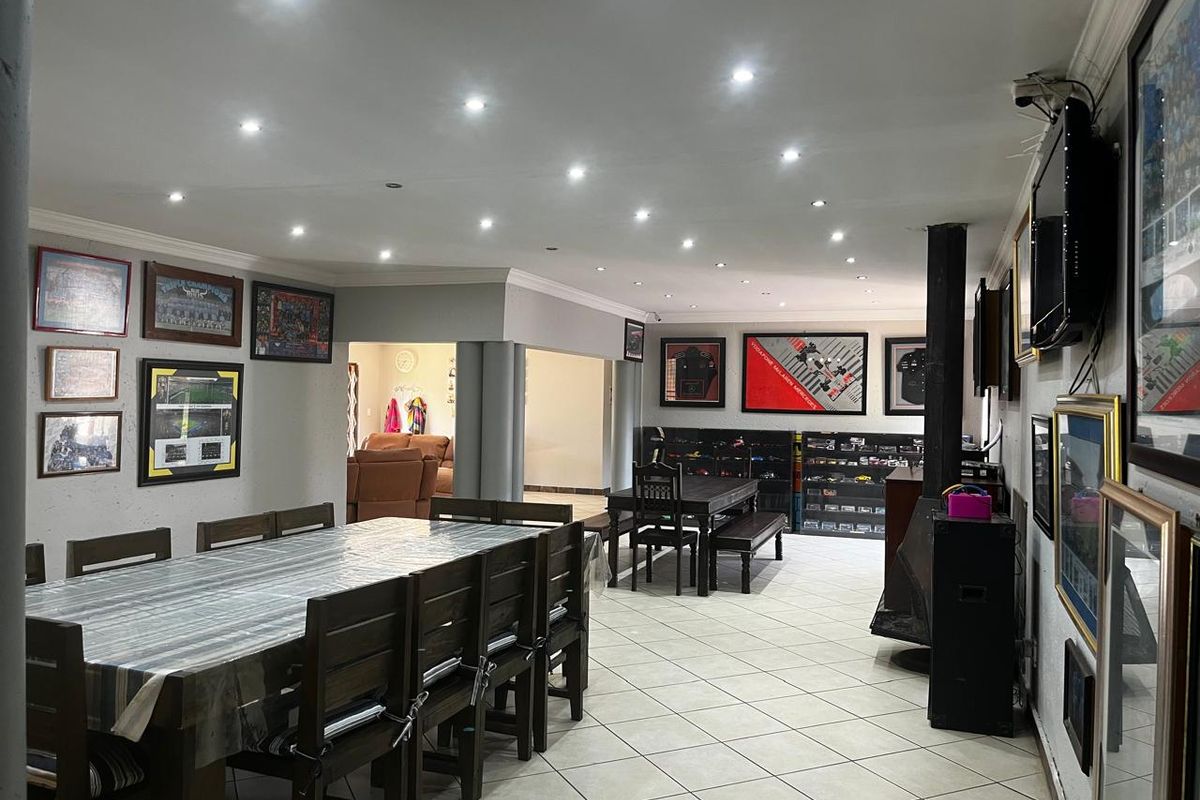 2-Hectare Smallholding for Sale - Photo 2