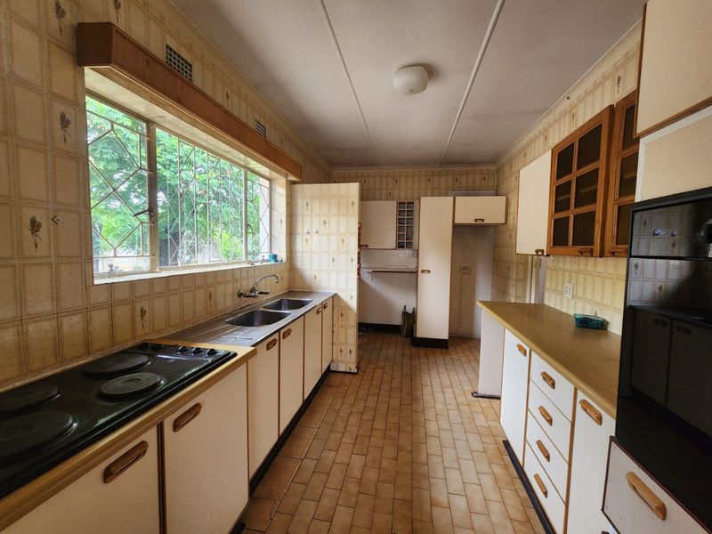 Home for sale in Allen Village, Boomed off area in Glen Marais - Photo 4